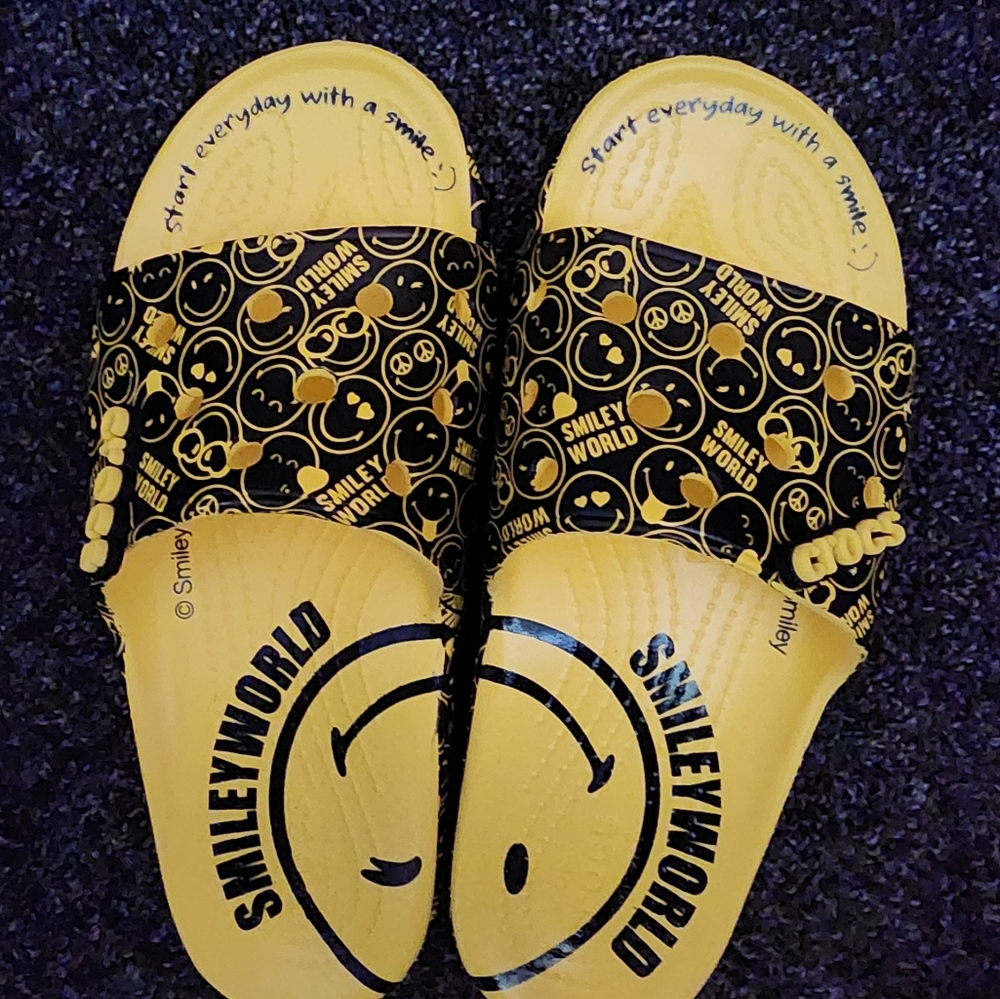 Crocs smiley - Picture 3 of 3
